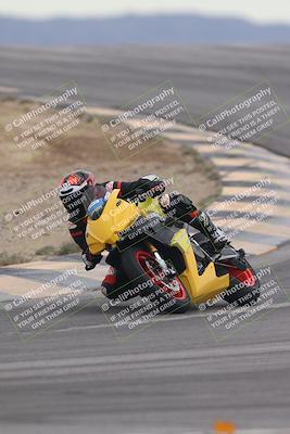 media/Sep-21-2025-Race Pace (Sun) [[98bf33ef95]]/Non Verified/1-Turns 9 and 10 (8am)/